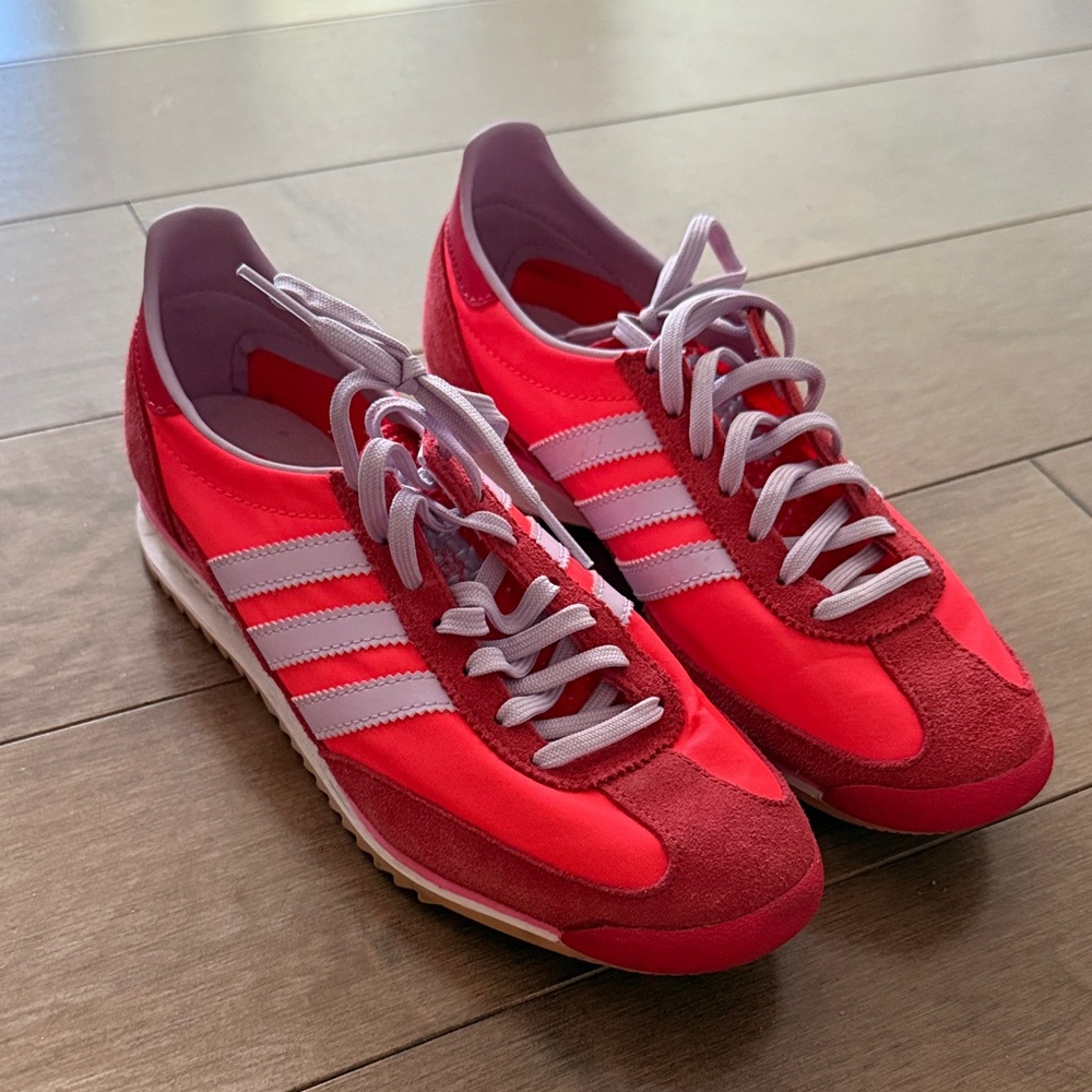 Adidas Red and White Classic Sneakers SL 72